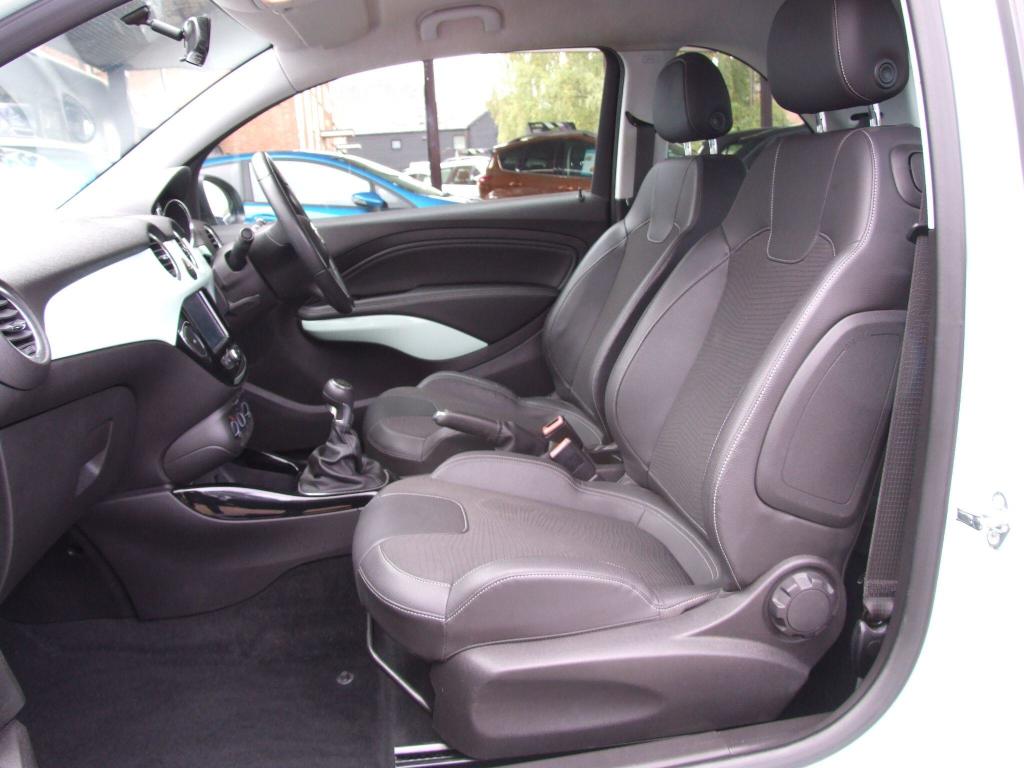 Vehicle 33