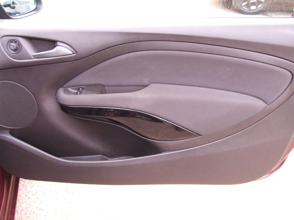 Used Vauxhall ADAM 2015 for sale - 76172814: Photo 23