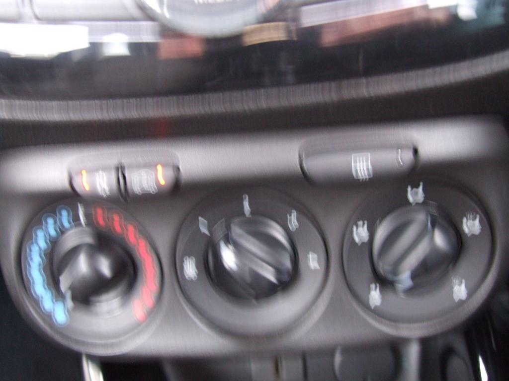 Used Vauxhall ADAM 2015 for sale - 76172814: Photo 37