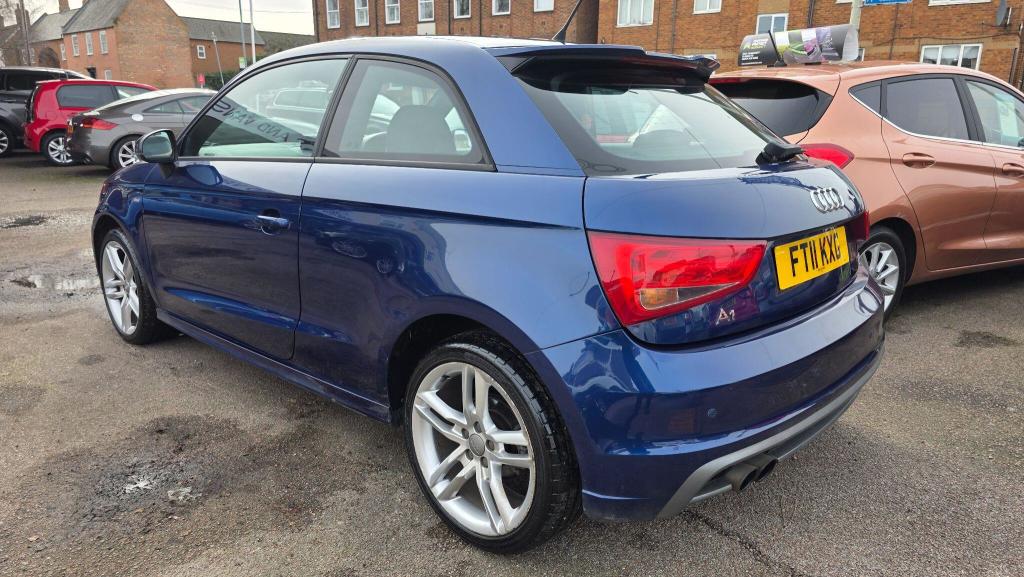 Used Audi A1 2011 for sale - 77571104: Photo 4
