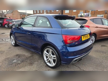 Used Audi A1 2011 for sale - 77571104: Photo
