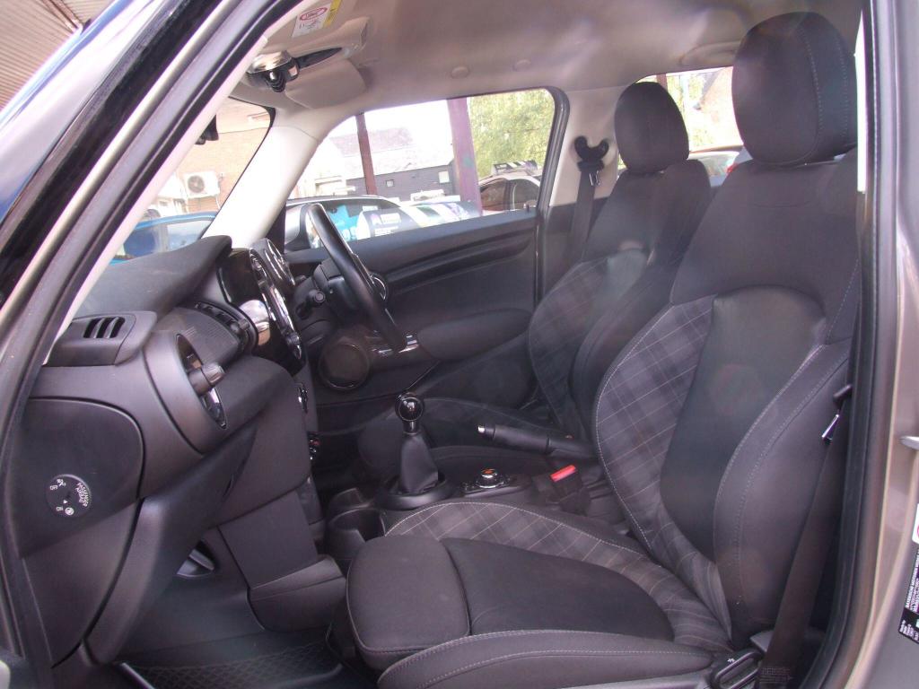 Used MINI Hatch 2018 for sale - 75606563: Photo 24