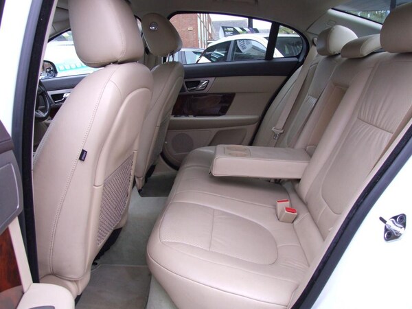 Used Jaguar XF 2010 for sale - 76178267: Photo 31
