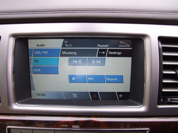 Used Jaguar XF 2010 for sale - 76178267: Photo 40