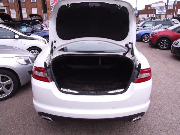 Used Jaguar XF 2010 for sale - 76178267: Photo 5