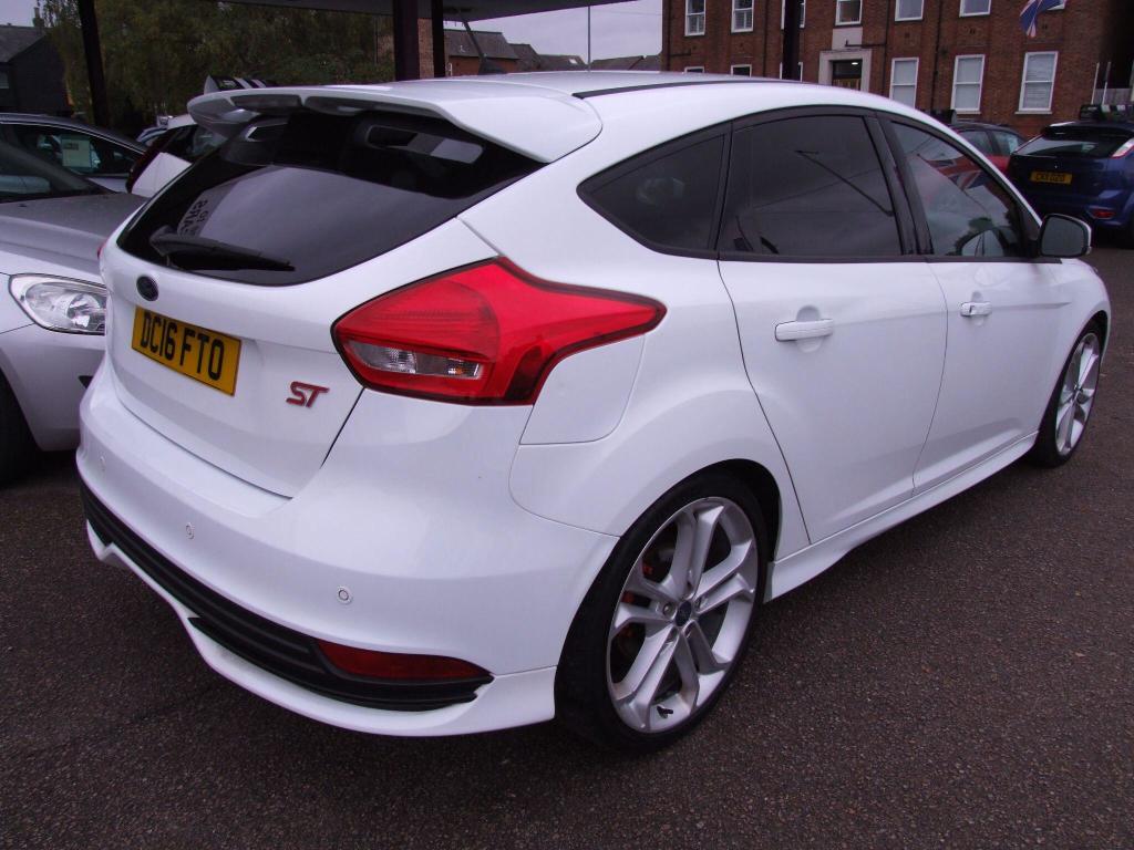 Used Ford Focus 2016 for sale - 76035716: Photo 11