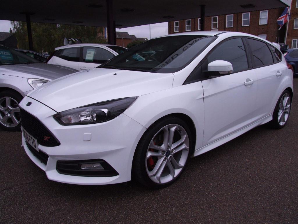Used Ford Focus 2016 for sale - 76035716: Photo 3