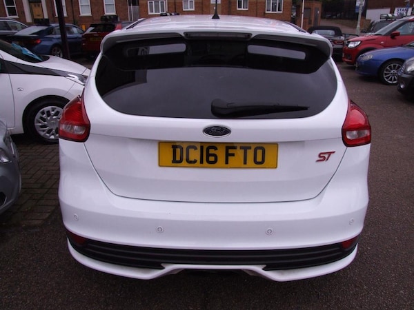 Used Ford Focus 2016 for sale - 76035716: Photo 4