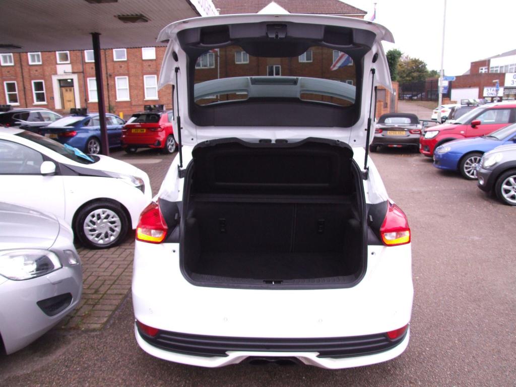 Used Ford Focus 2016 for sale - 76035716: Photo 8