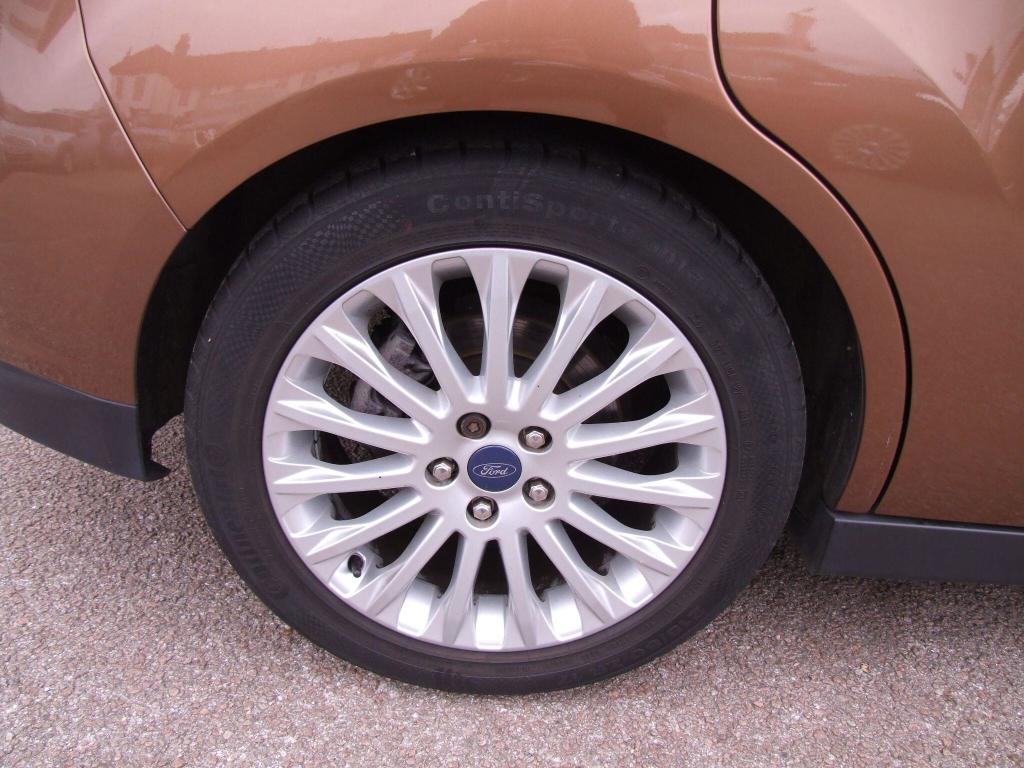 Used Ford C-Max 2013 for sale - 76056580: Photo 24