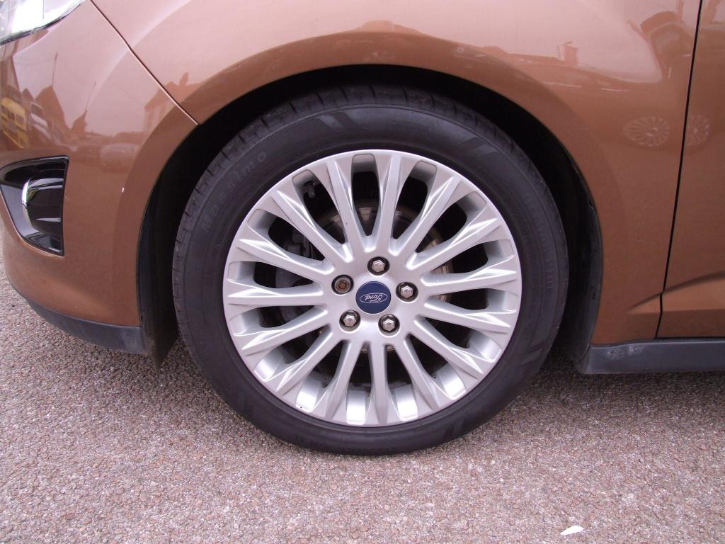 Used Ford C-Max 2013 for sale - 76056580: Photo 25