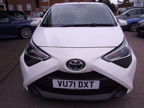 Used Toyota AYGO 2021 for sale - 76035705: Photo 12