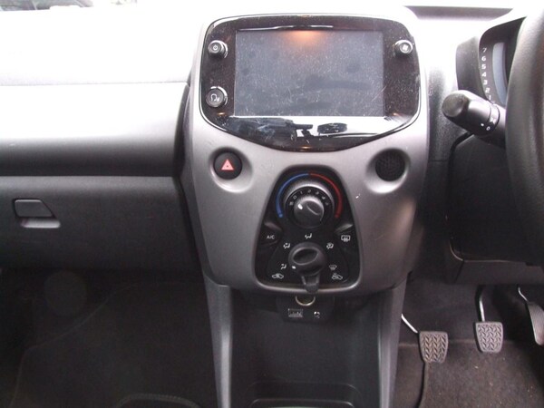 Used Toyota AYGO 2021 for sale - 76035705: Photo 28