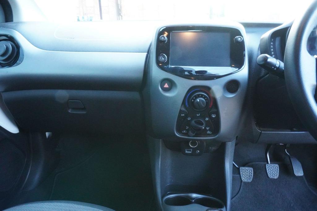 Used Toyota AYGO 2021 for sale - 76035705: Photo 42