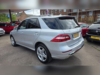 Used Mercedes-Benz M Class 2012 for sale - 78267061: Photo