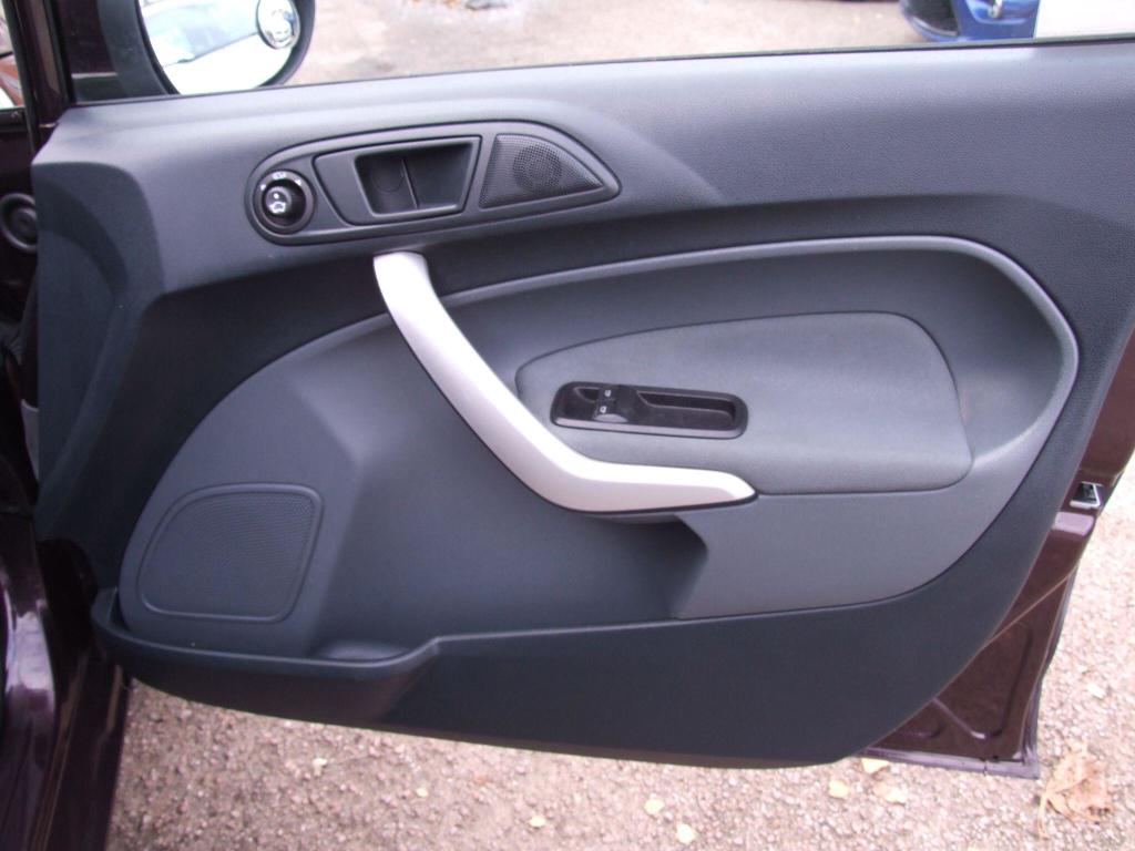 Used Ford Fiesta 2009 for sale - 76312817: Photo 20