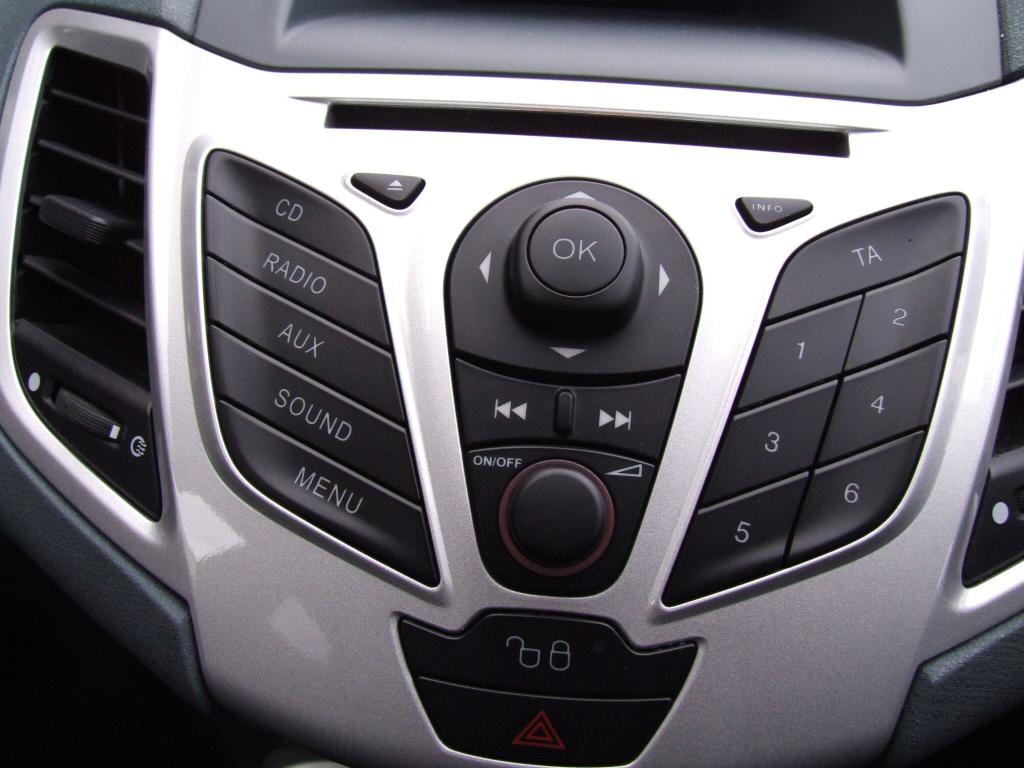 Used Ford Fiesta 2009 for sale - 76312817: Photo 36