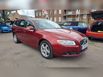 Used Volvo V70 2011 for sale - 79365759: Photo
