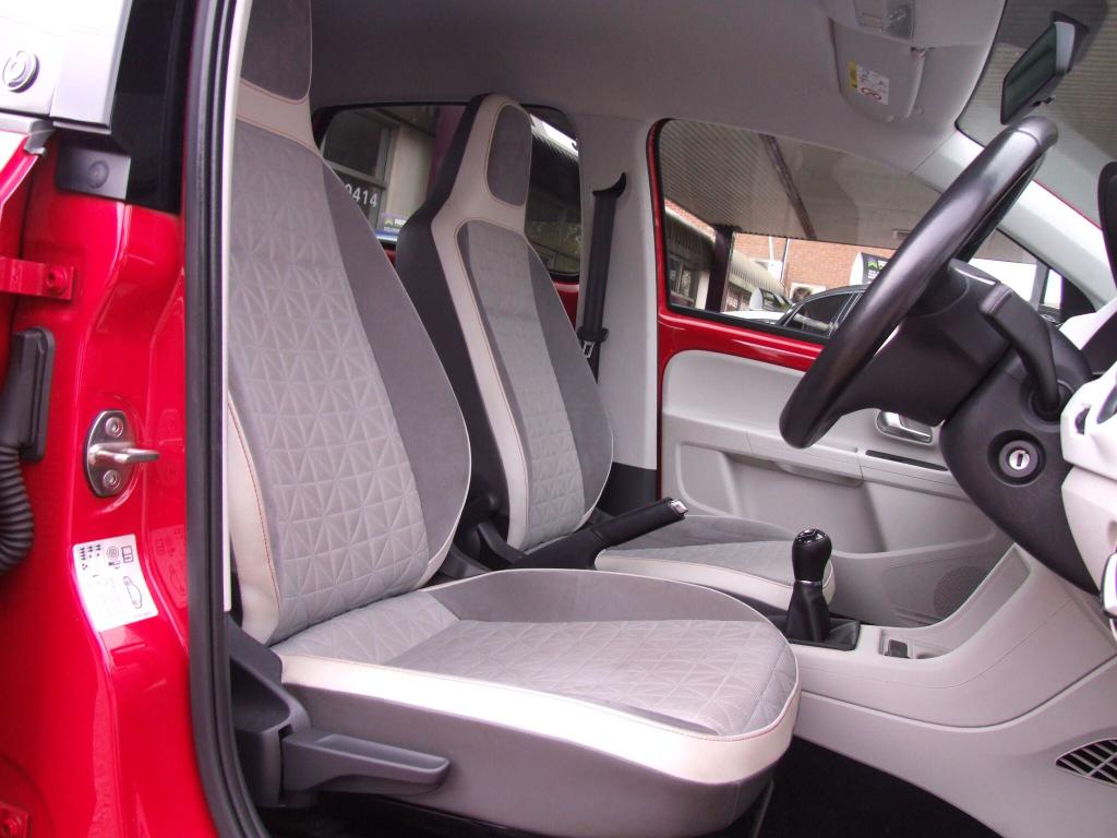 Used Volkswagen up! 2017 for sale - 76209944: Photo 15