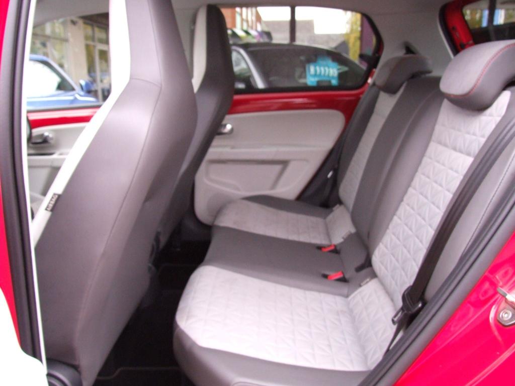 Used Volkswagen up! 2017 for sale - 76209944: Photo 17