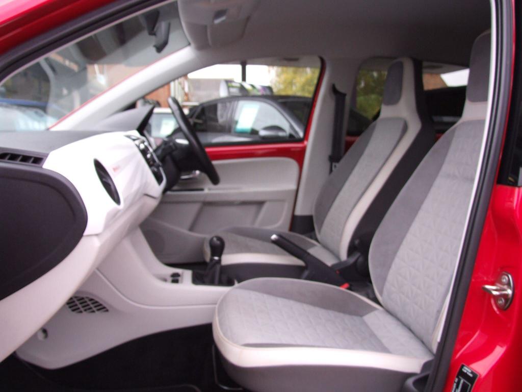 Used Volkswagen up! 2017 for sale - 76209944: Photo 45