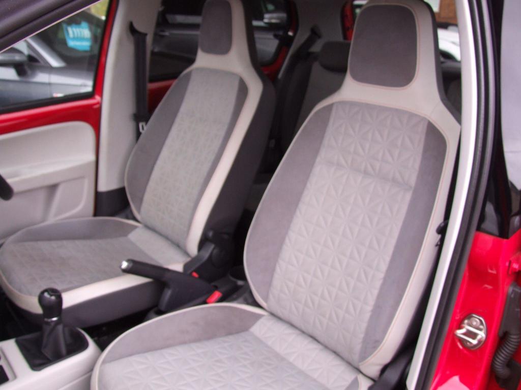 Used Volkswagen up! 2017 for sale - 76209944: Photo 46