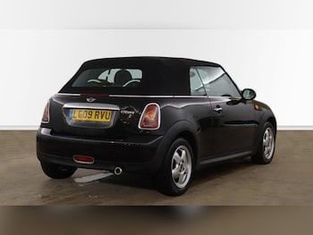 Used MINI Convertible 2009 for sale - 77179859: Photo