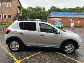 Used Dacia Sandero Stepway 2014 for sale - 75130880: Photo