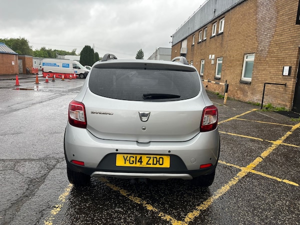 Used Dacia Sandero Stepway 2014 for sale - 75130880: Photo 4