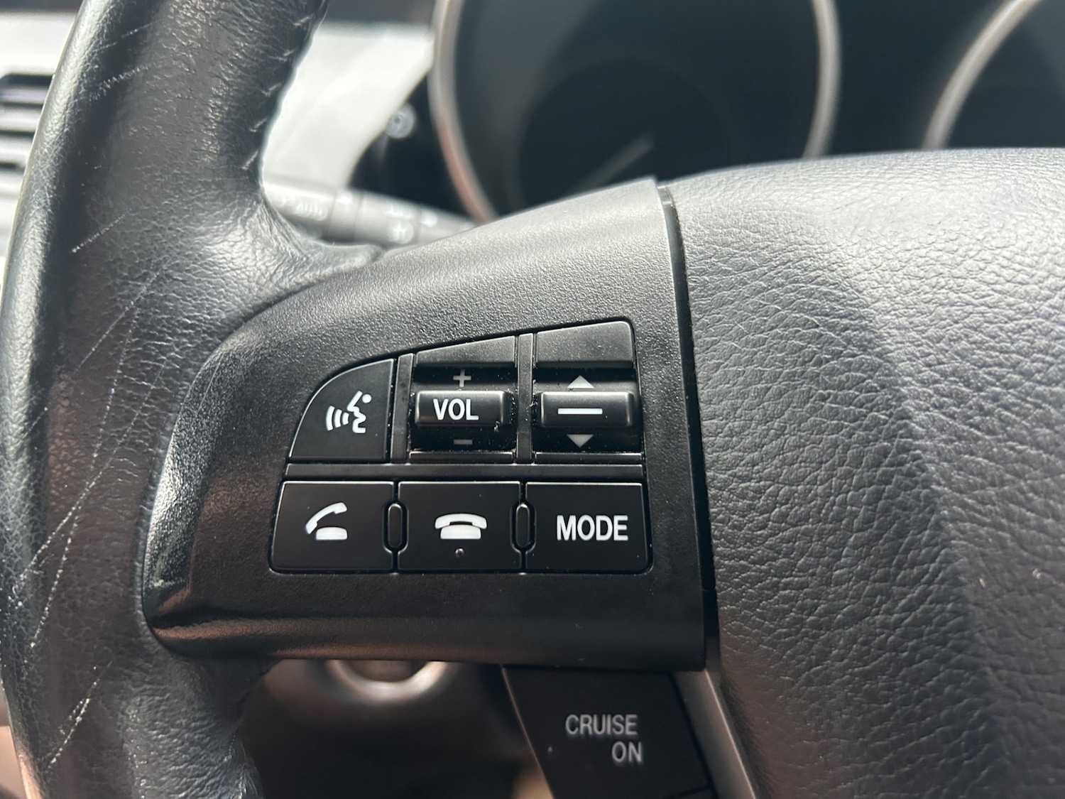 Used Mazda Mazda3 2011 for sale - 76093860: Photo 14