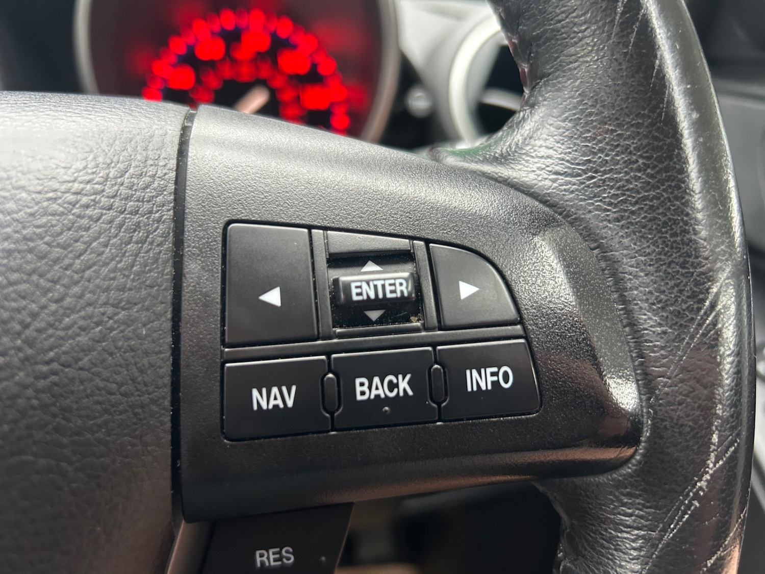 Used Mazda Mazda3 2011 for sale - 76093860: Photo 15