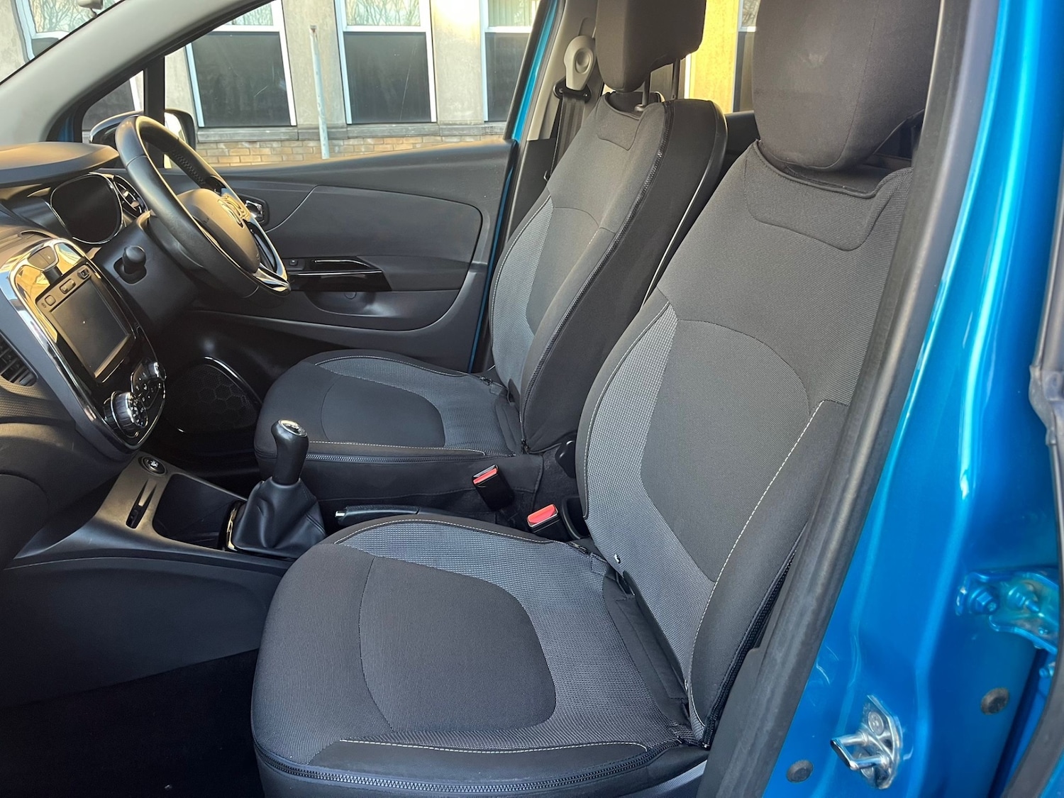 Used Renault Captur 2015 for sale - 77681903: Photo 11