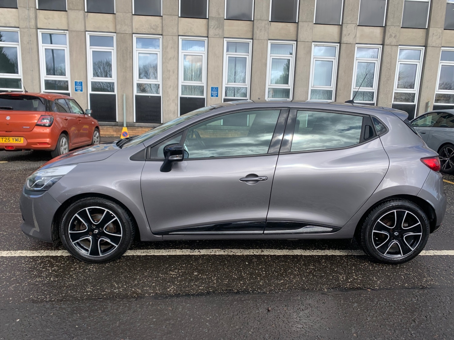 Used Renault Clio 2014 for sale - 77834270: Photo 3