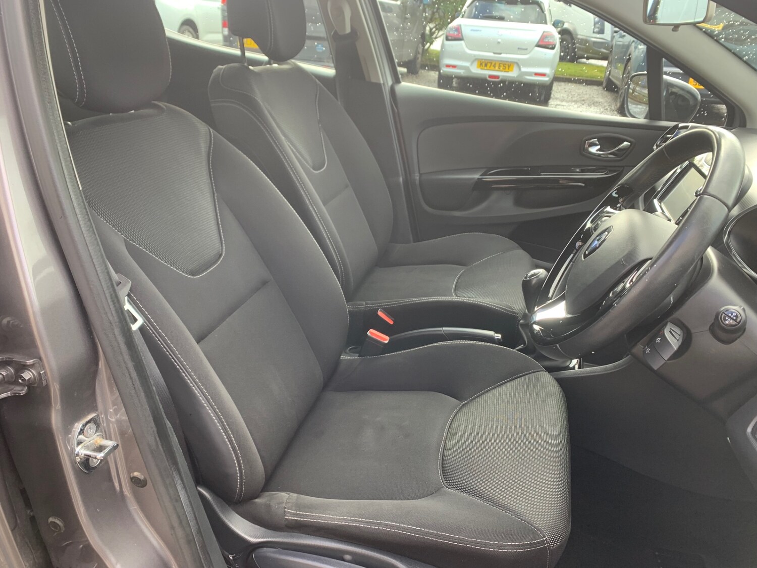 Used Renault Clio 2014 for sale - 77834270: Photo 9