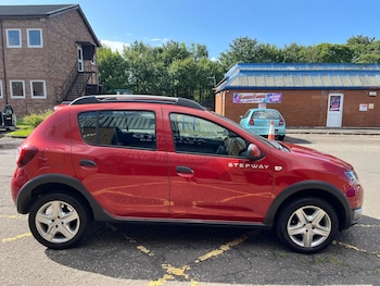 Used Dacia Sandero Stepway 2013 for sale - 75518137: Photo