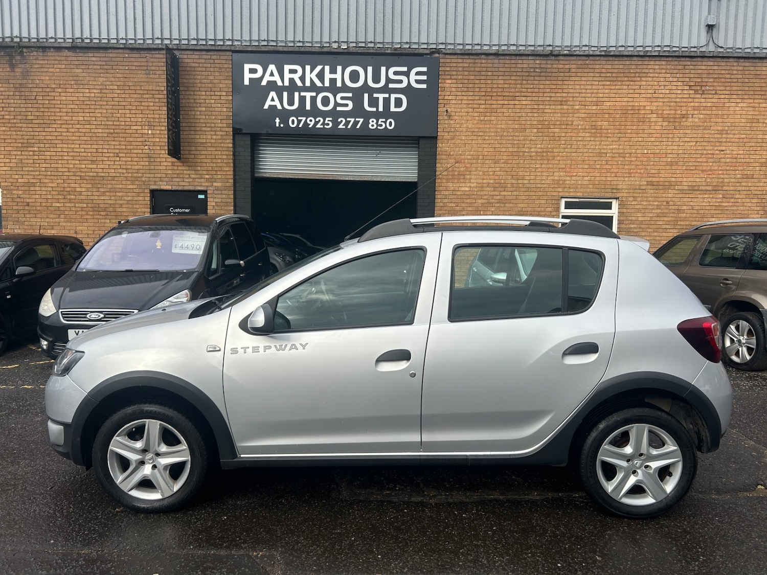 Used Dacia Sandero Stepway 2014 for sale - 76178106: Photo 1