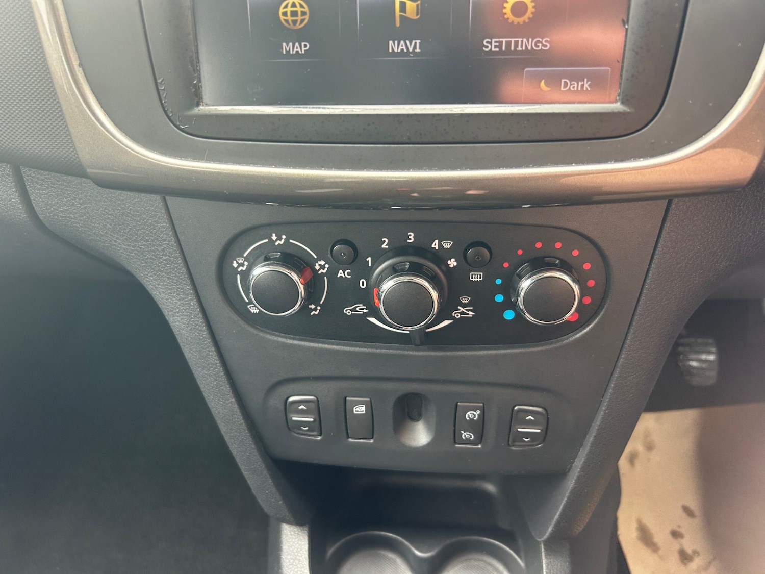 Used Dacia Sandero Stepway 2014 for sale - 76178106: Photo 15