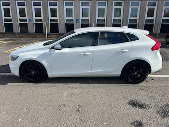 Used Volvo V40 2014 for sale - 78541284: Photo