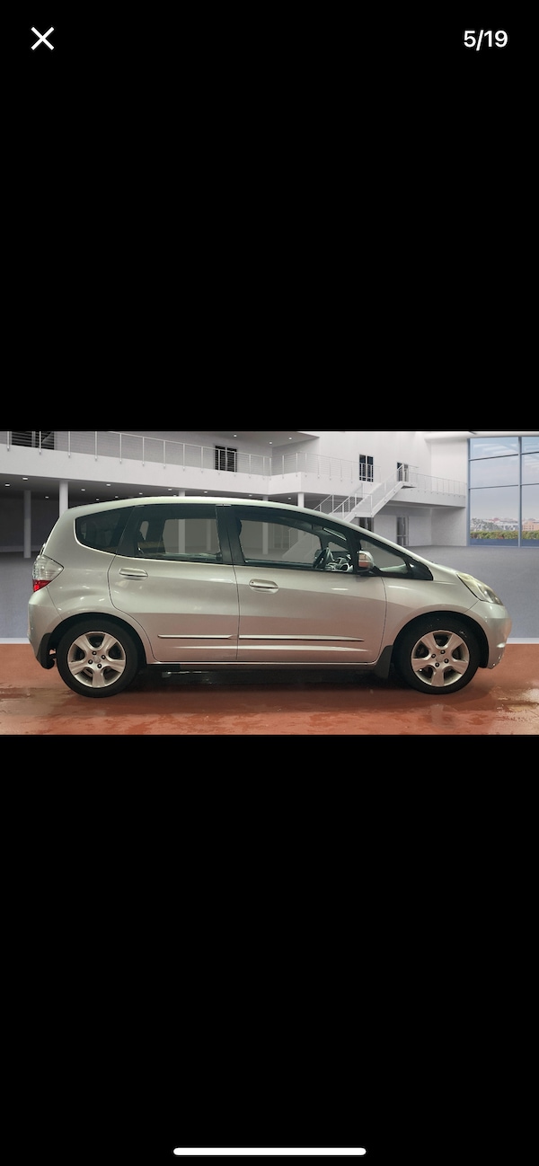 Used Honda Jazz 2010 for sale - 76268664: Photo 1