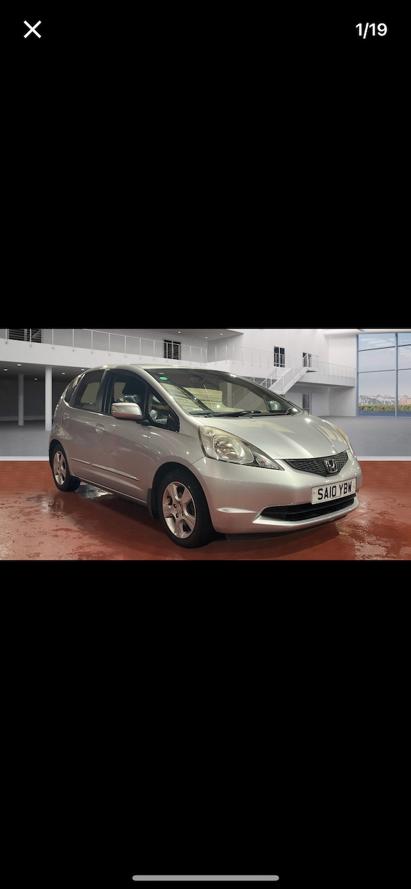Used Honda Jazz 2010 for sale - 76268664: Photo 4