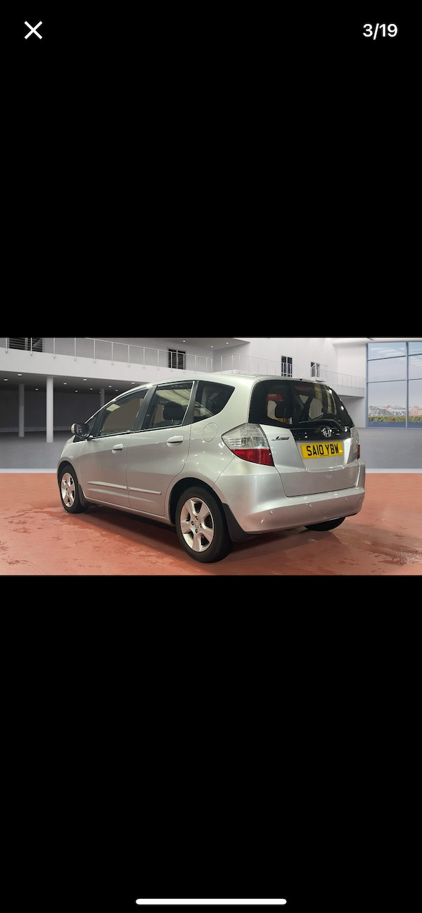 Used Honda Jazz 2010 for sale - 76268664: Photo 6
