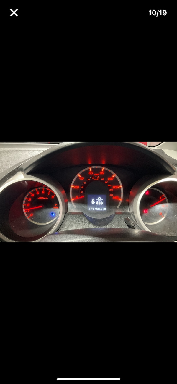 Used Honda Jazz 2010 for sale - 76268664: Photo 7