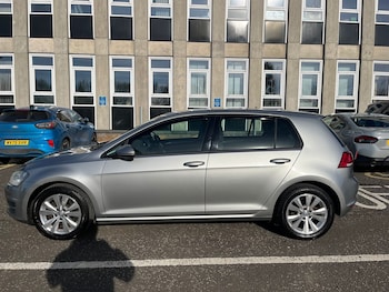 Used Volkswagen Golf 2014 for sale - 77572668: Photo