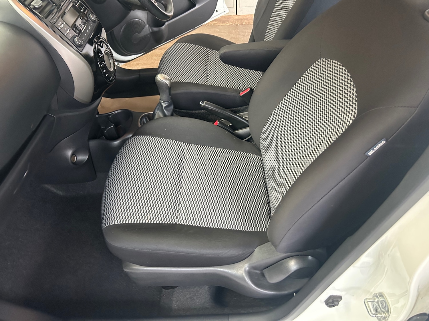 Used Nissan Micra 2013 for sale - 76131259: Photo 11