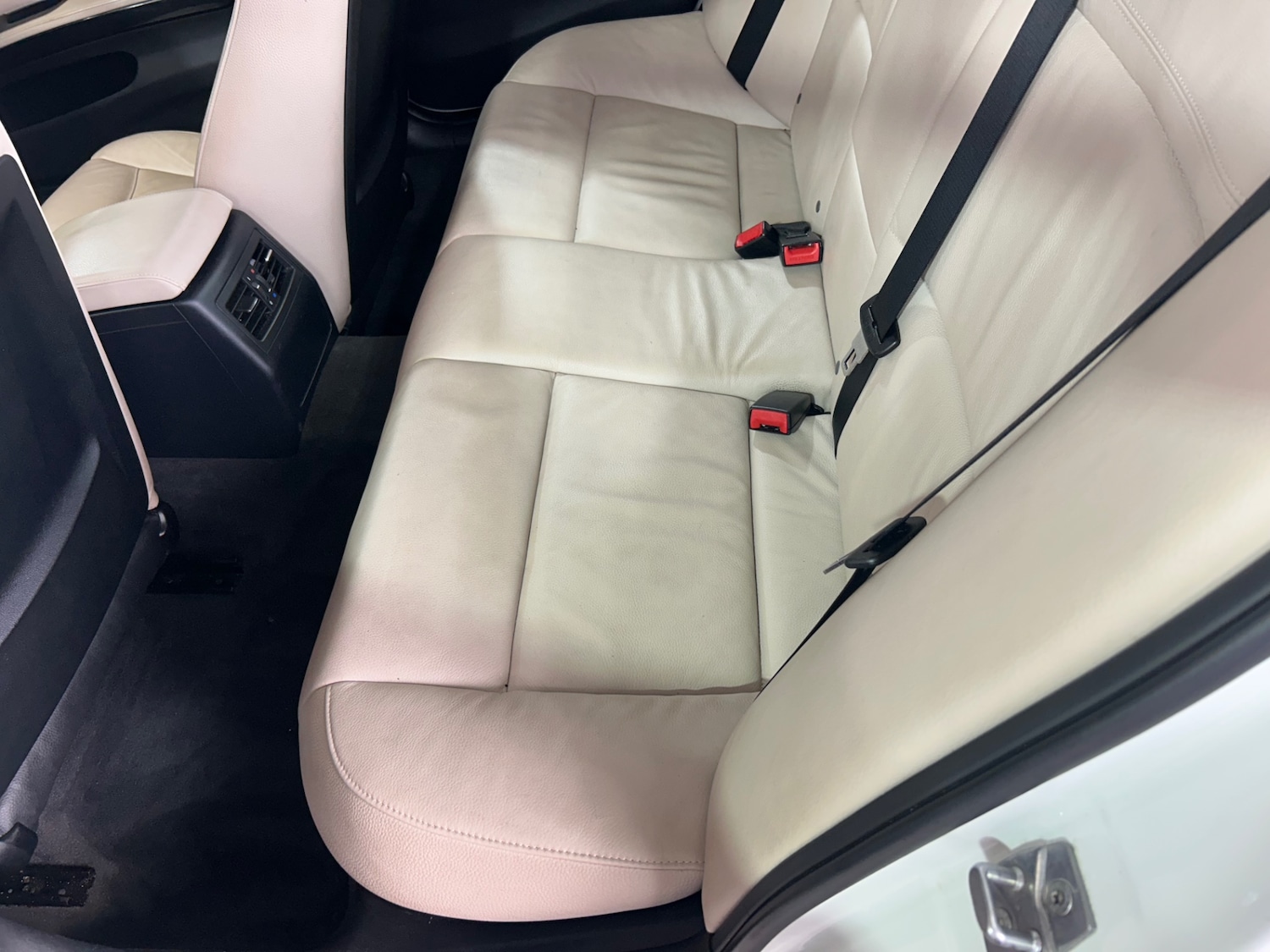 Used BMW 3 Series 2011 for sale - 77834505: Photo 10