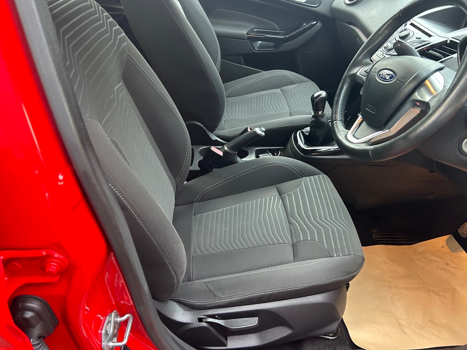 Used Ford Fiesta 2014 for sale - 76627414: Photo 9