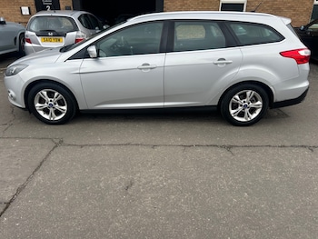 Used Ford Focus 2011 for sale - 78139494: Photo