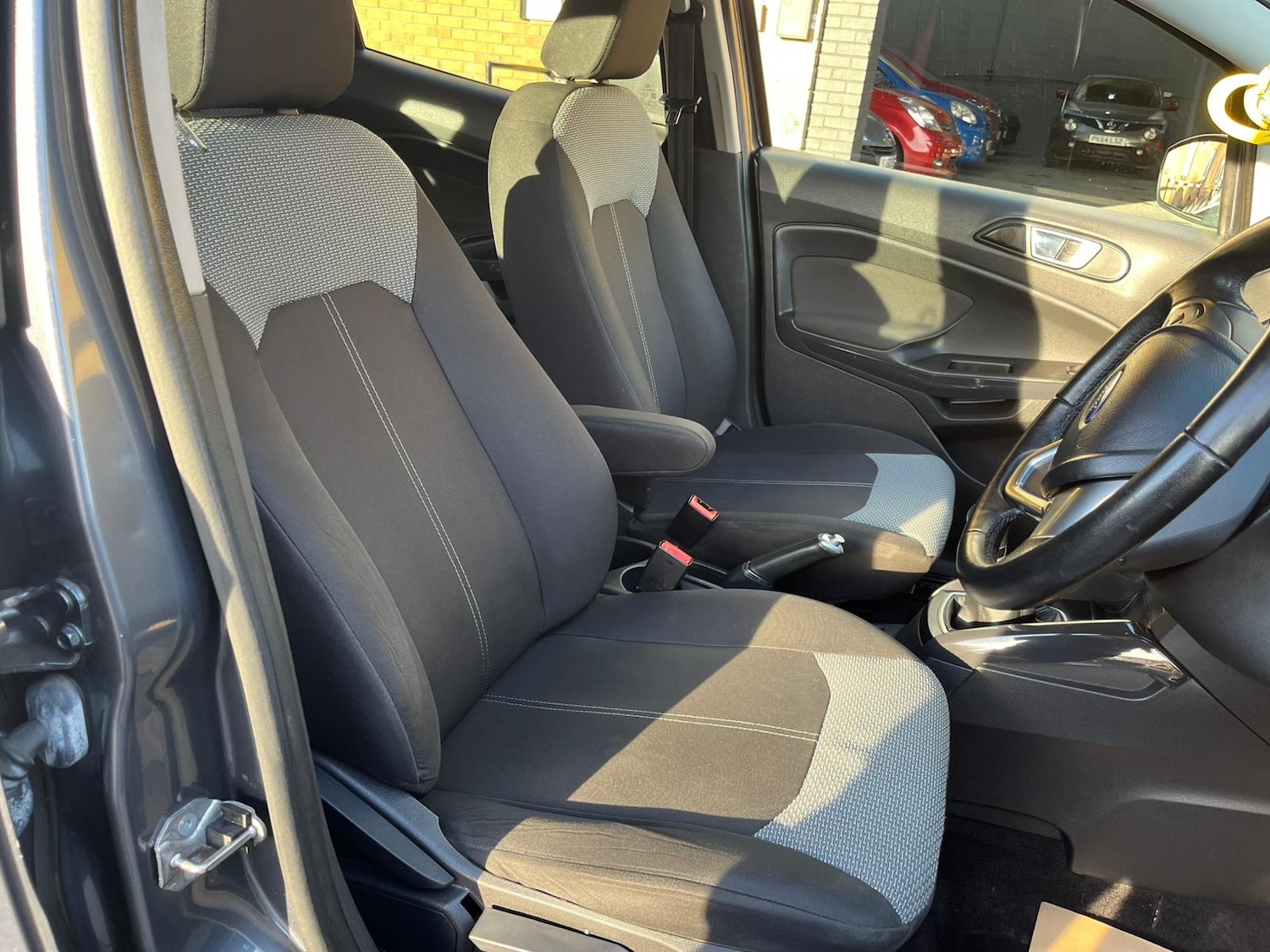 Used Ford Ecosport 2015 for sale - 76451994: Photo 8