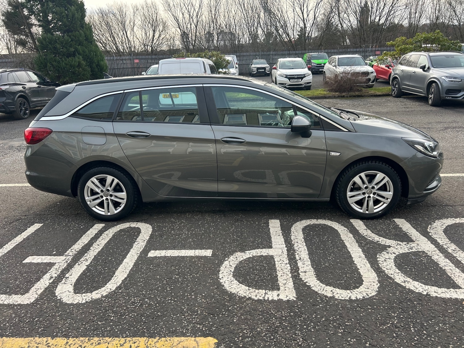 Used Vauxhall Astra 2017 for sale - 77493135: Photo 1