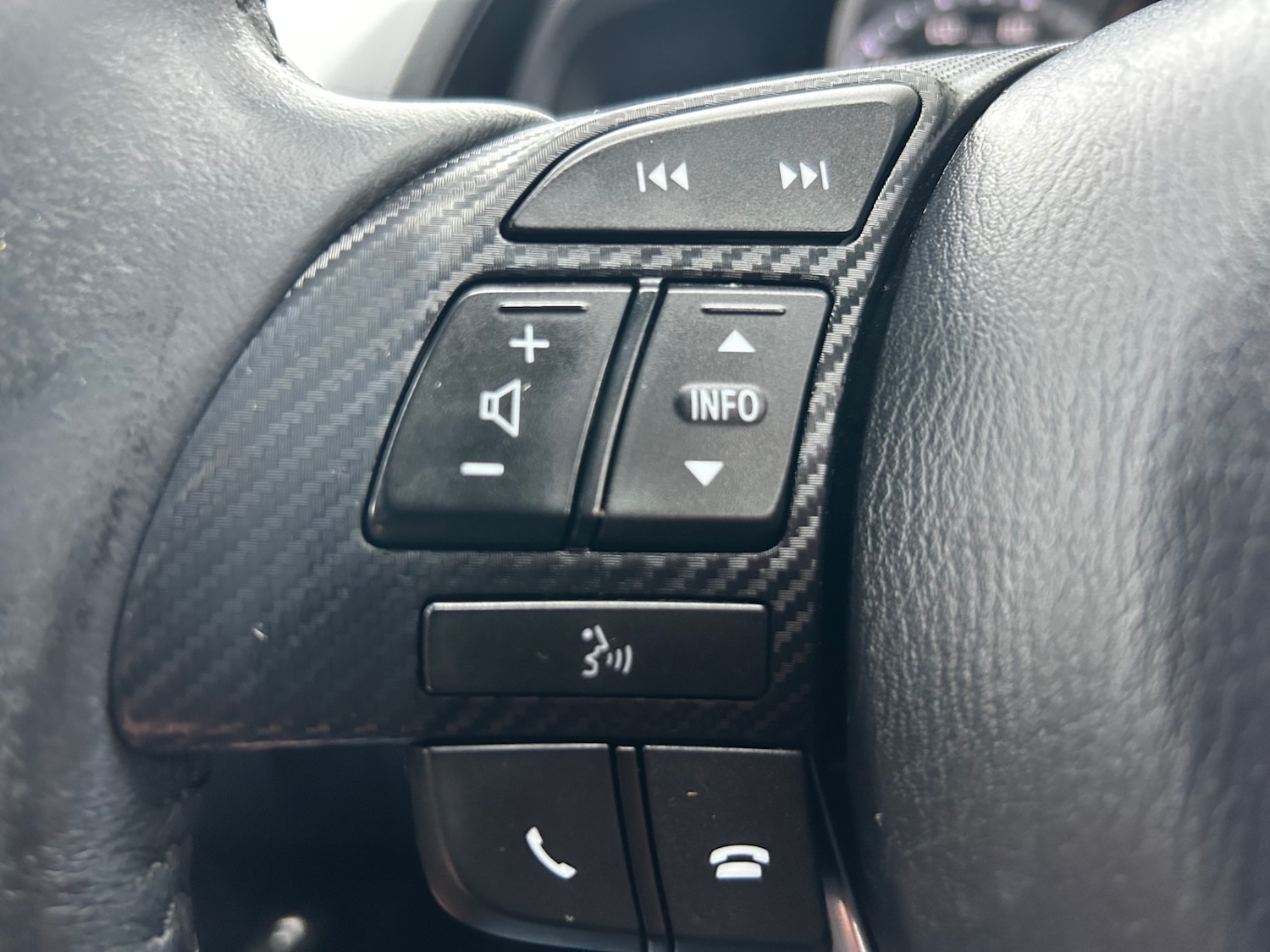 Used Mazda Mazda2 2015 for sale - 76532247: Photo 17